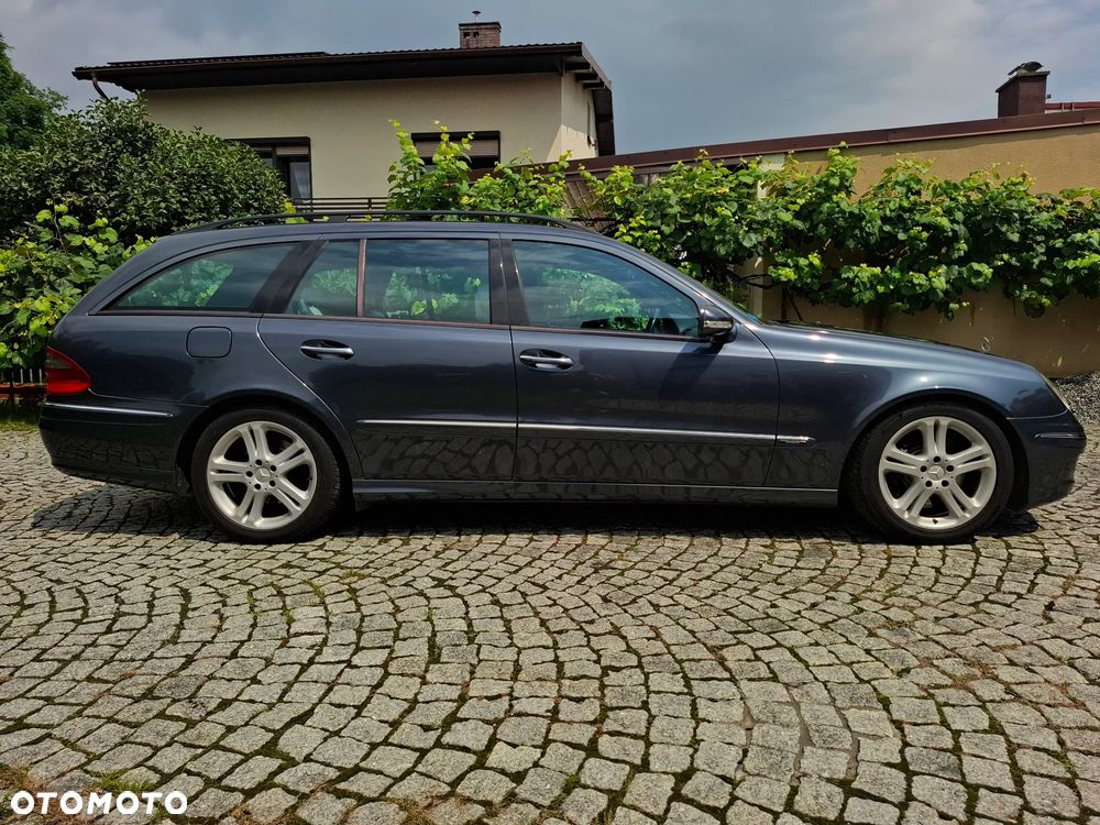 Mercedes-Benz Klasa E - 9
