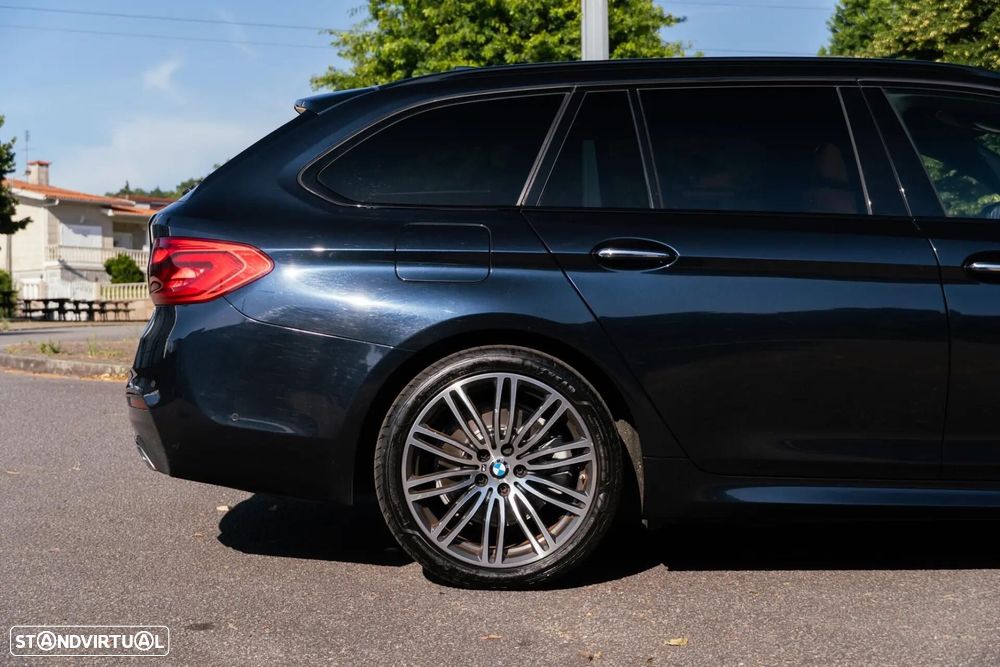 BMW 520 d Pack Desportivo M Auto - 36
