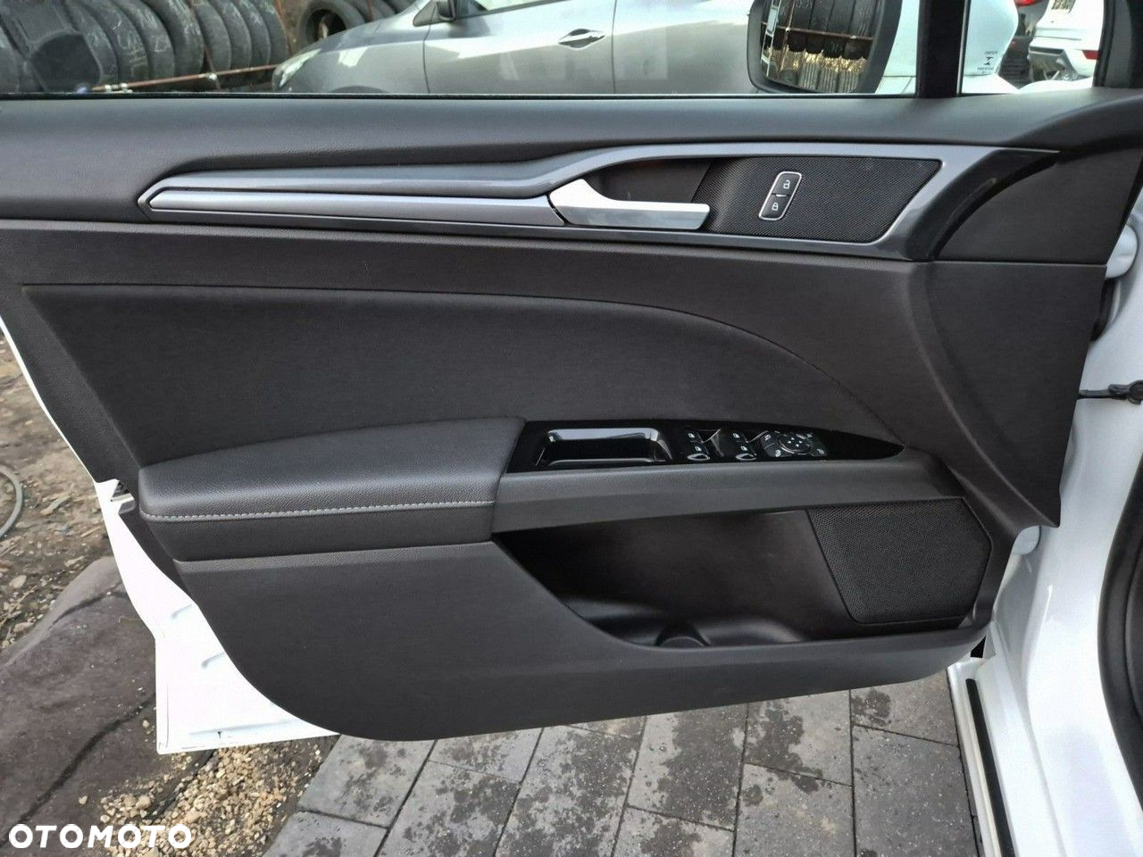 Ford Mondeo - 10