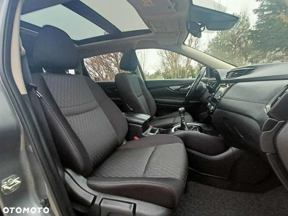 Nissan X-Trail 1.6 DIG-T Tekna 2WD 7os - 30