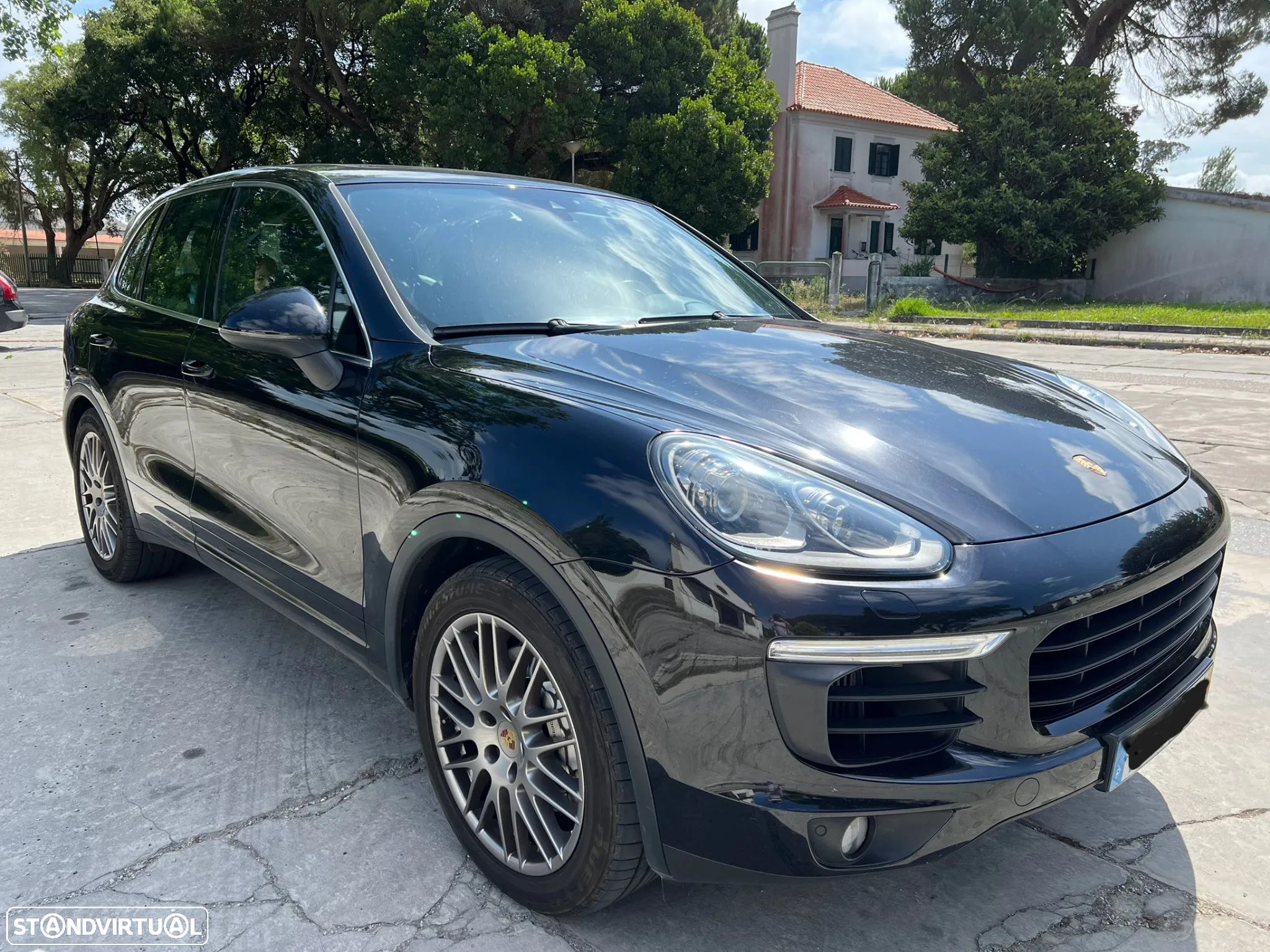 Porsche Cayenne S - 1