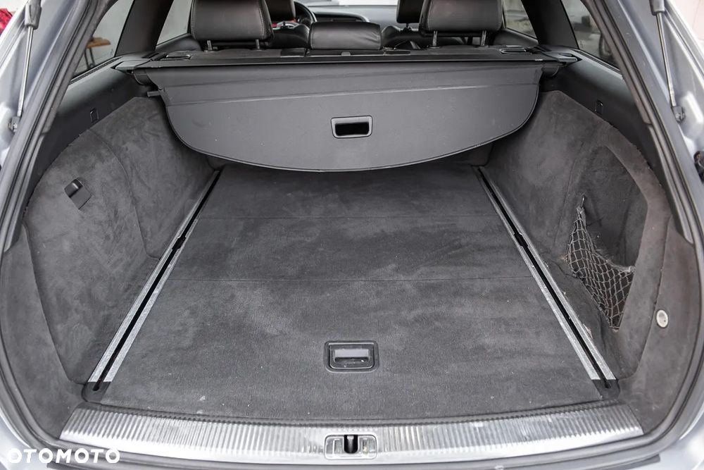 Audi A6 Avant 3.0 TDI DPF quattro tiptronic - 28