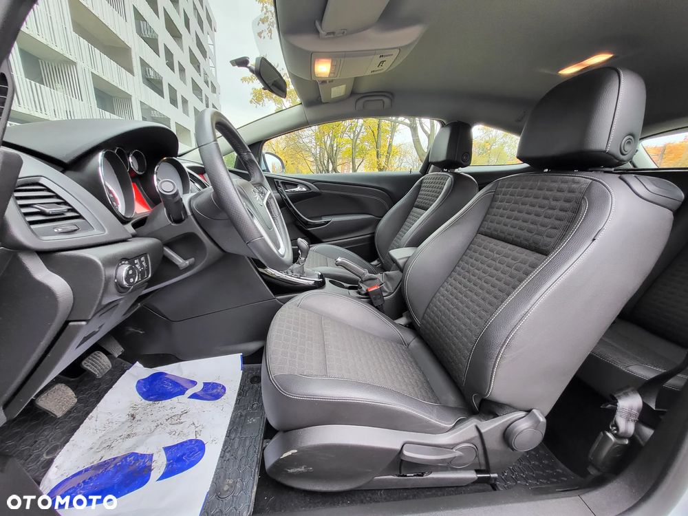 Opel Astra IV GTC 1.6 T SIDI Sport S&S EU6 - 5