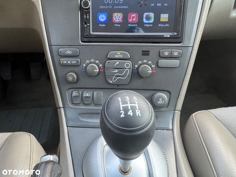 Volvo S60 2.4 D5 - 17