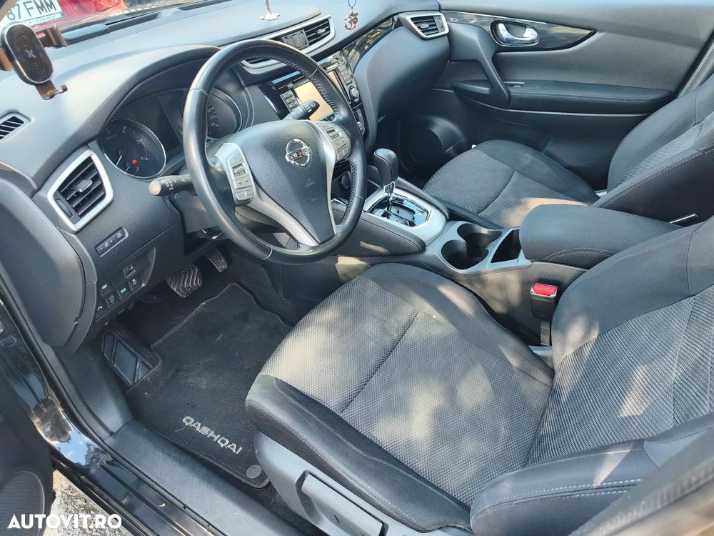 Nissan Qashqai 1.6 DCI Start/Stop X-TRONIC N-Connecta - 9