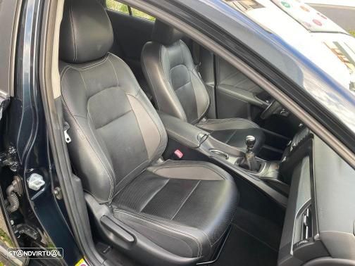 Toyota Avensis Touring Sports 1.6 D-4D Luxury+GPS - 34