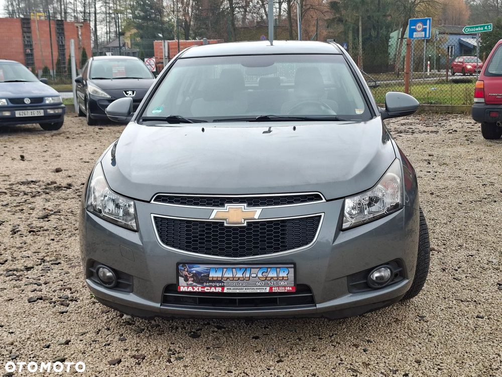 Chevrolet Cruze 1.6 LS - 3