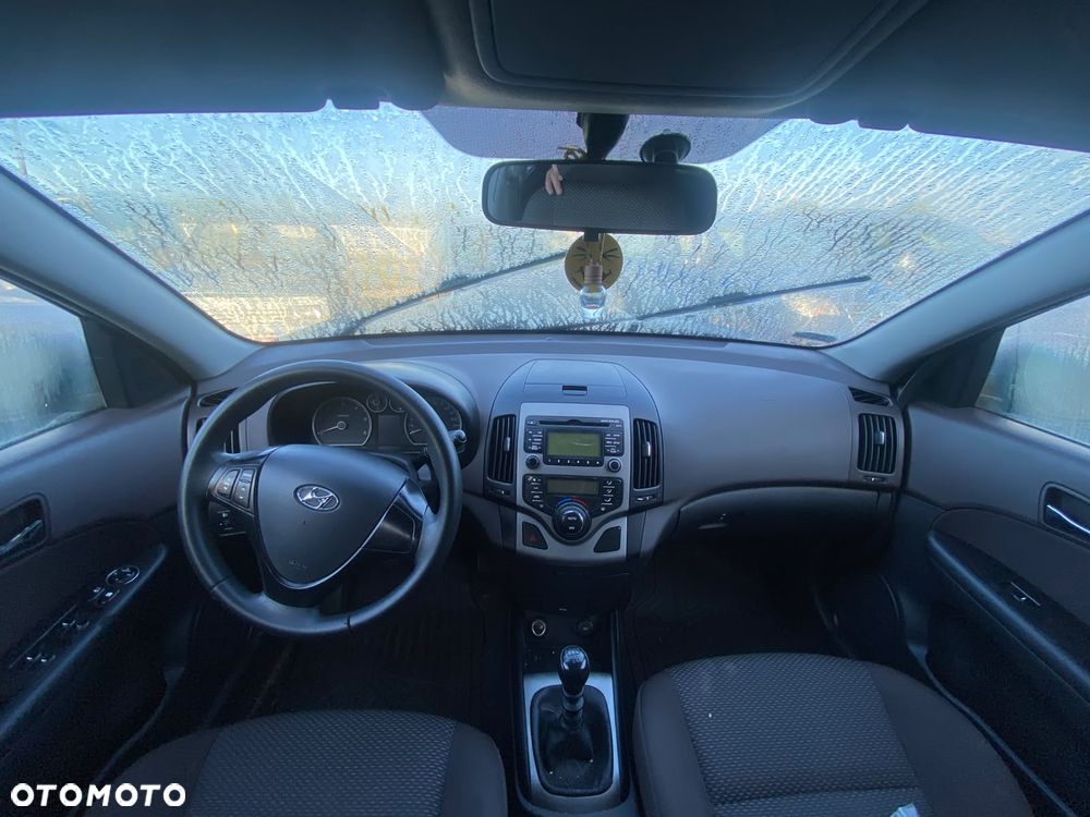 227 / Hyundai I30 / Na części / - 4