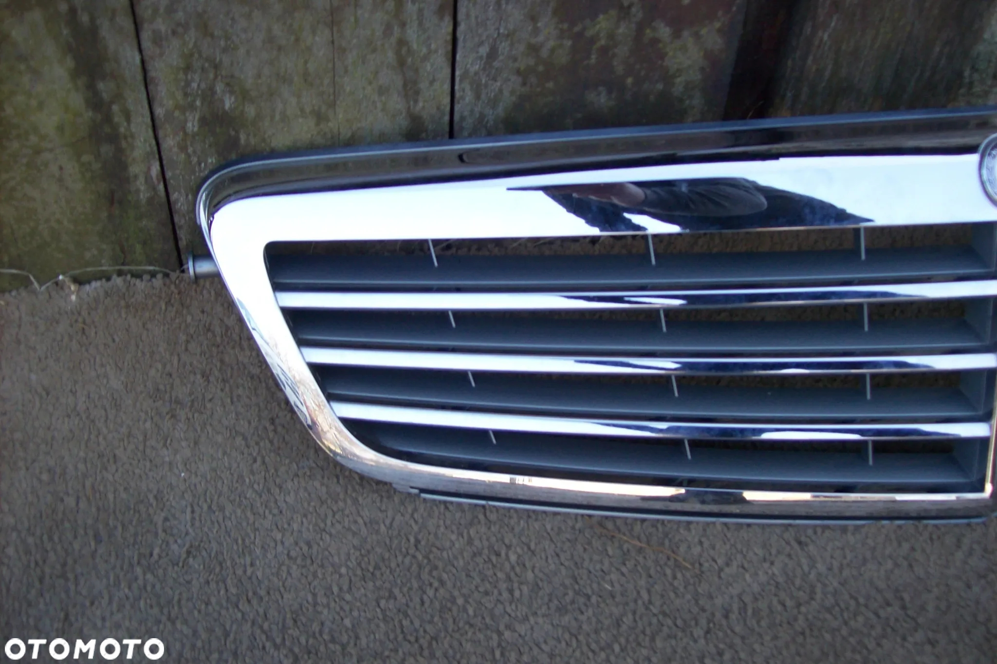 GRILL MERCEDES C-KLASA W 204 ROK 07/11 - 3
