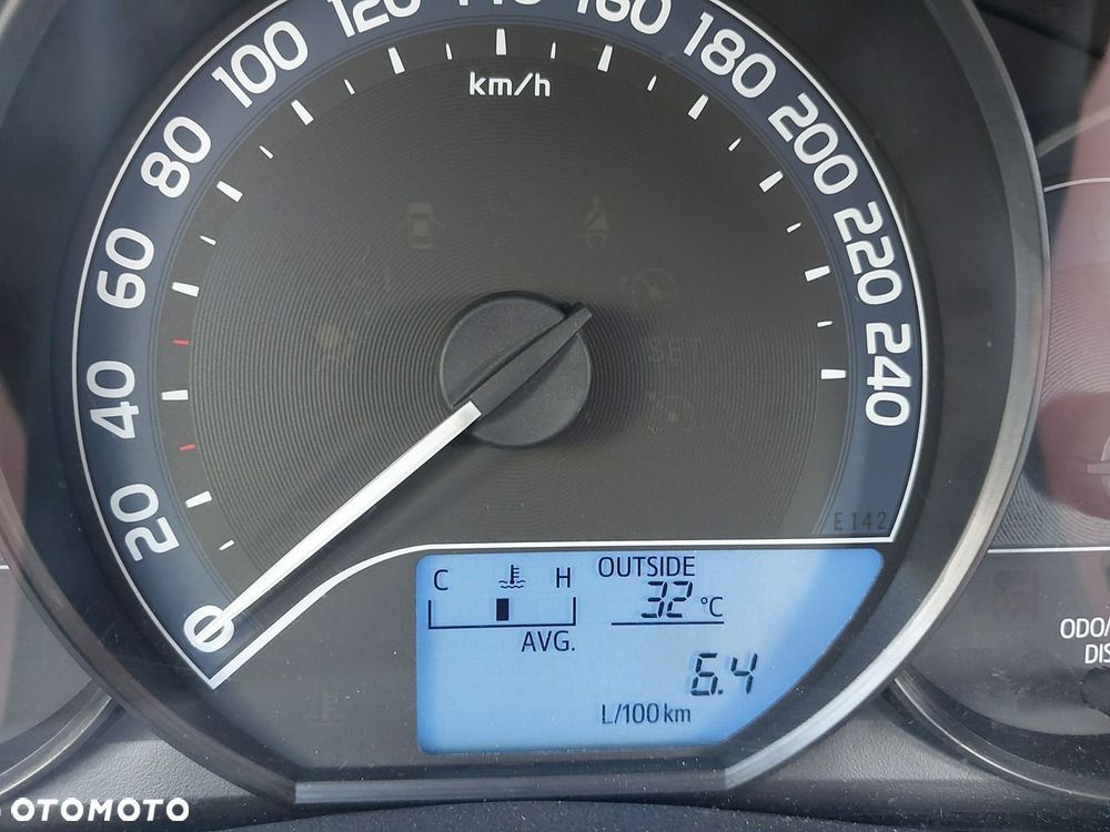 Toyota Auris 1.33 VVT-i Active - 19