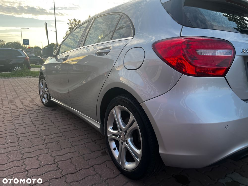 Mercedes-Benz Klasa A 180 (BlueEFFICIENCY) - 11