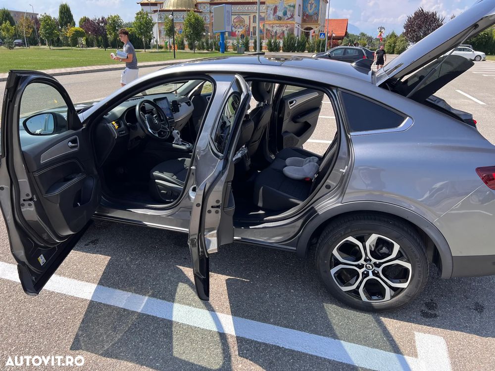 Renault Arkana E-TECH 145 Techno - 10