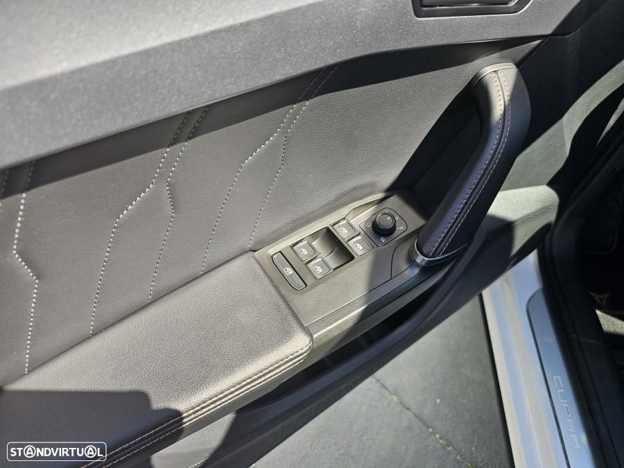 Cupra Formentor 1.4 e-Hybrid DSG - 22