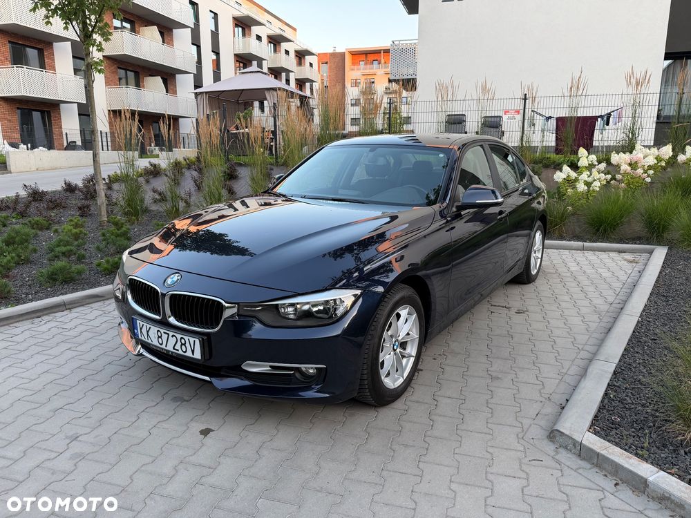 BMW Seria 3 316i - 1