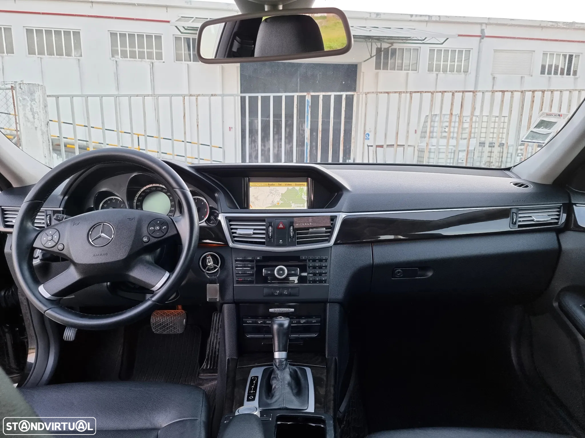 Mercedes-Benz E 220 CDi Avantgarde BE Auto. - 6