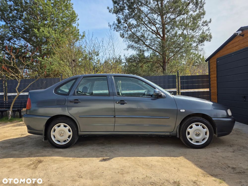 Volkswagen Polo 1.4 Basis - 5