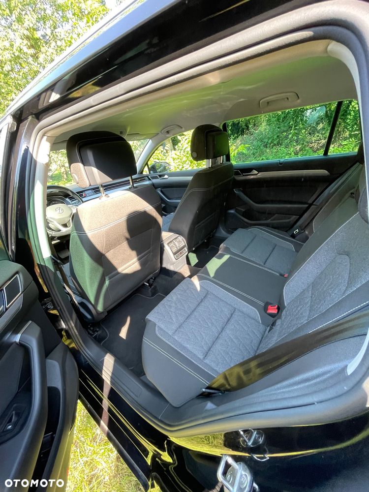 Volkswagen Passat 2.0 TDI EVO Elegance DSG - 11