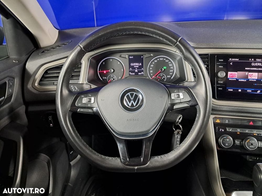 Volkswagen T-Roc - 13