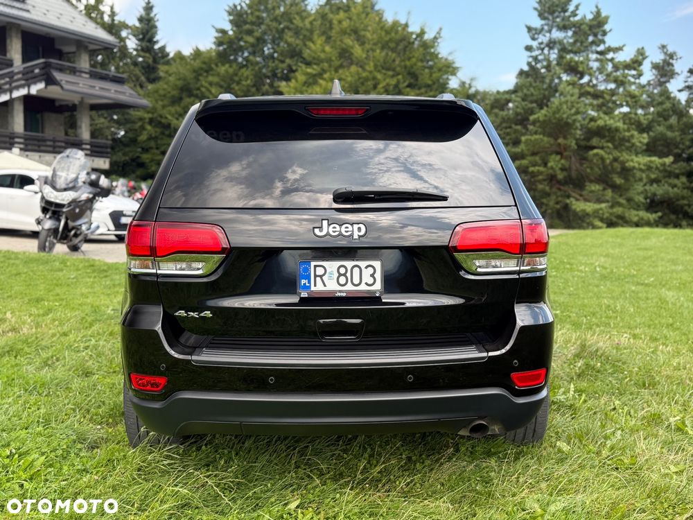 Jeep Grand Cherokee - 13