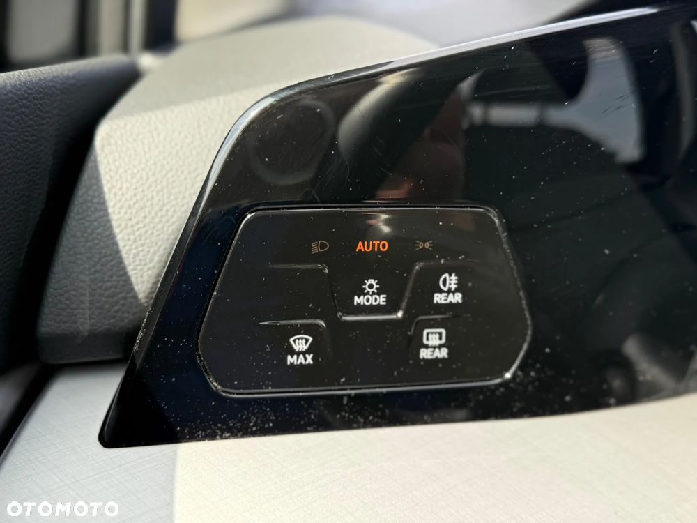 Volkswagen Golf VIII 1.5 TSI Life Plus - 20