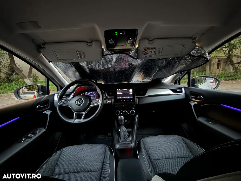 Renault Captur MHEV 140 Techno - 33