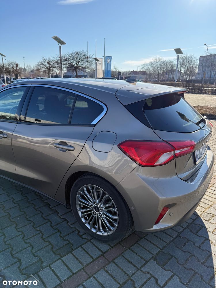 Ford Focus 1.0 EcoBoost Titanium Business - 9