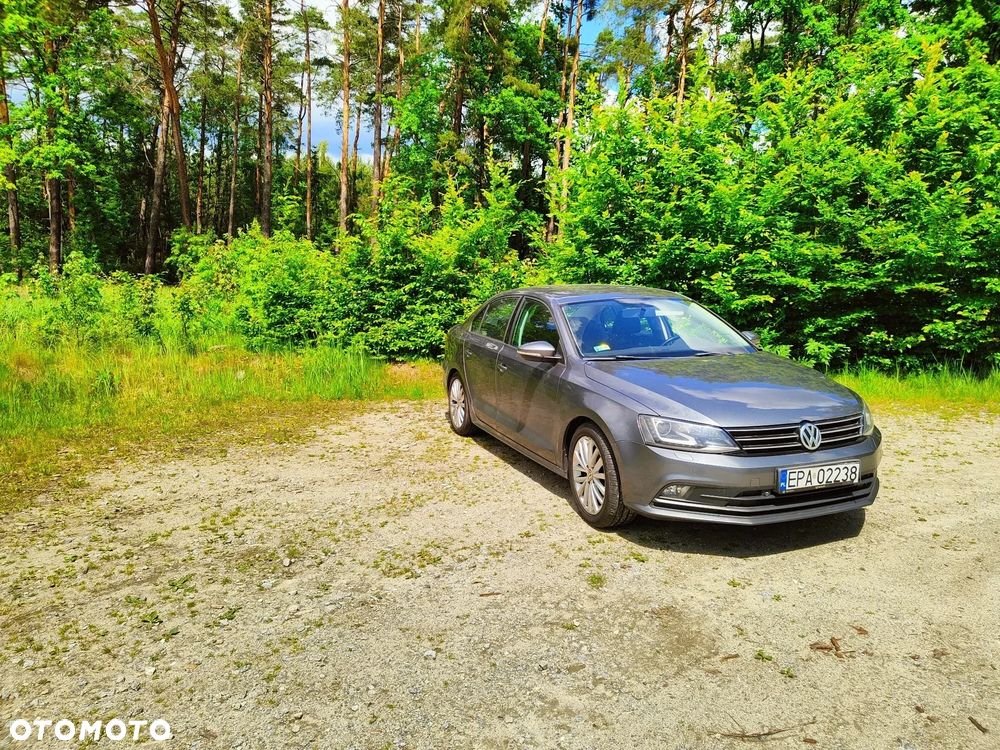 Volkswagen Jetta 2.0 TDI DPF BMT Trendline - 3