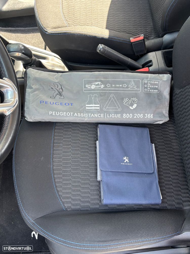 Peugeot 208 1.2 PureTech Style - 13