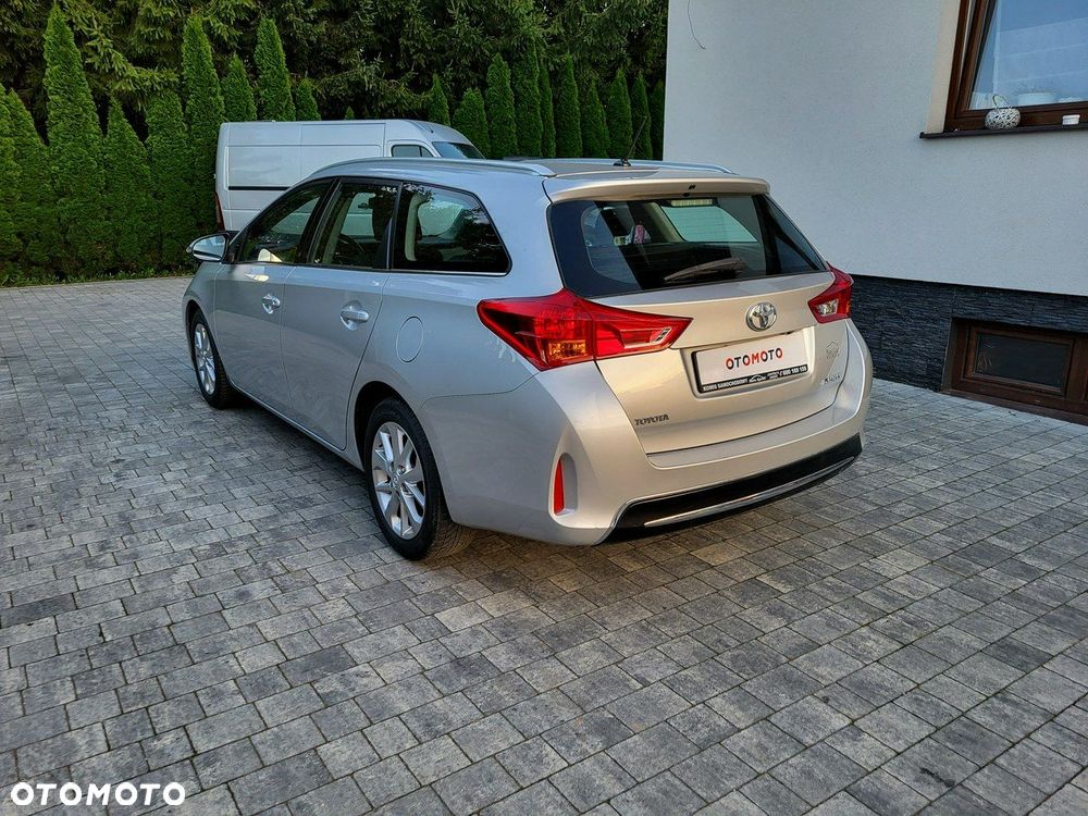 Toyota Auris - 9