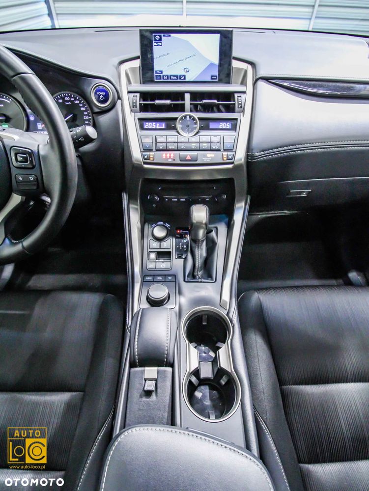 Lexus NX 300h Prestige AWD - 16