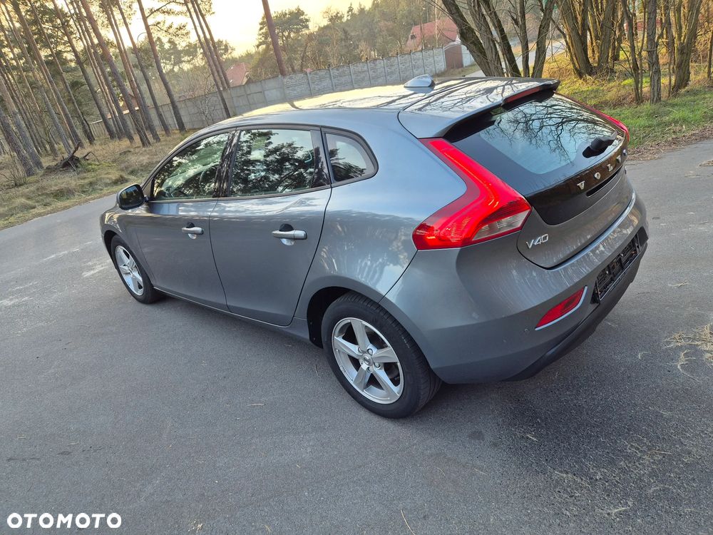 Volvo V40 T2 Inscription - 5