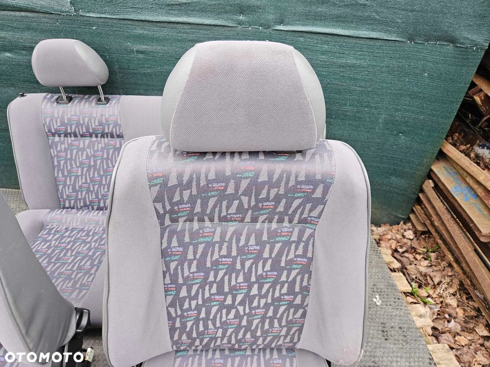 Fotele Fotel Siedzenie Kanapa Oparcie Welur Seat Cordoba I 1 Przed Lift Komplet - 3