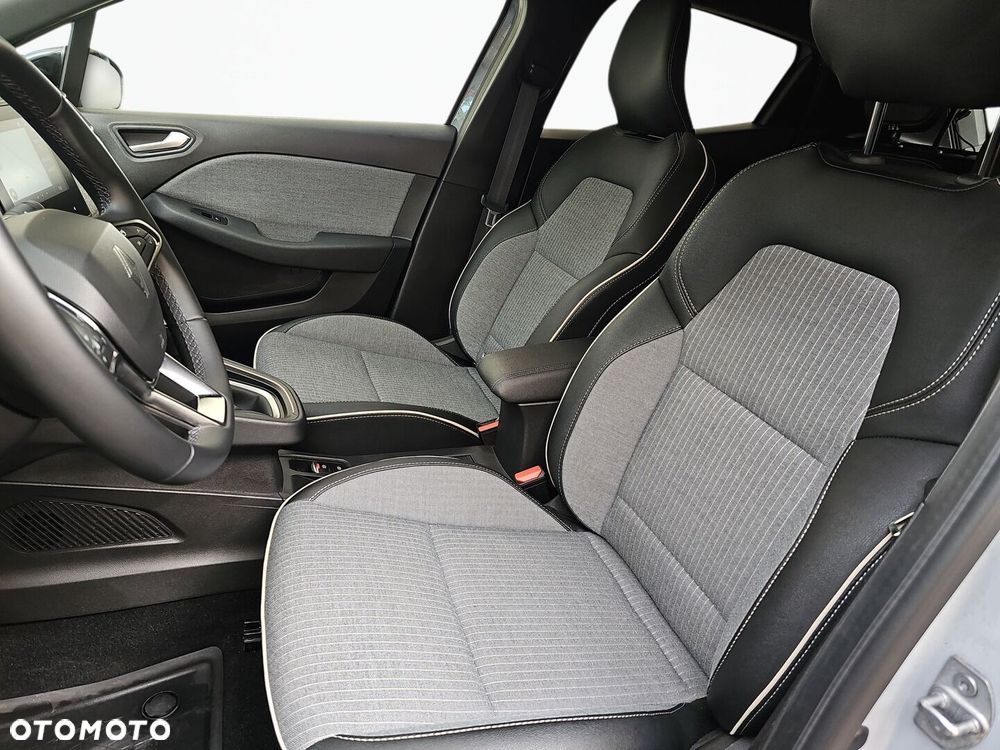 Renault Clio - 17