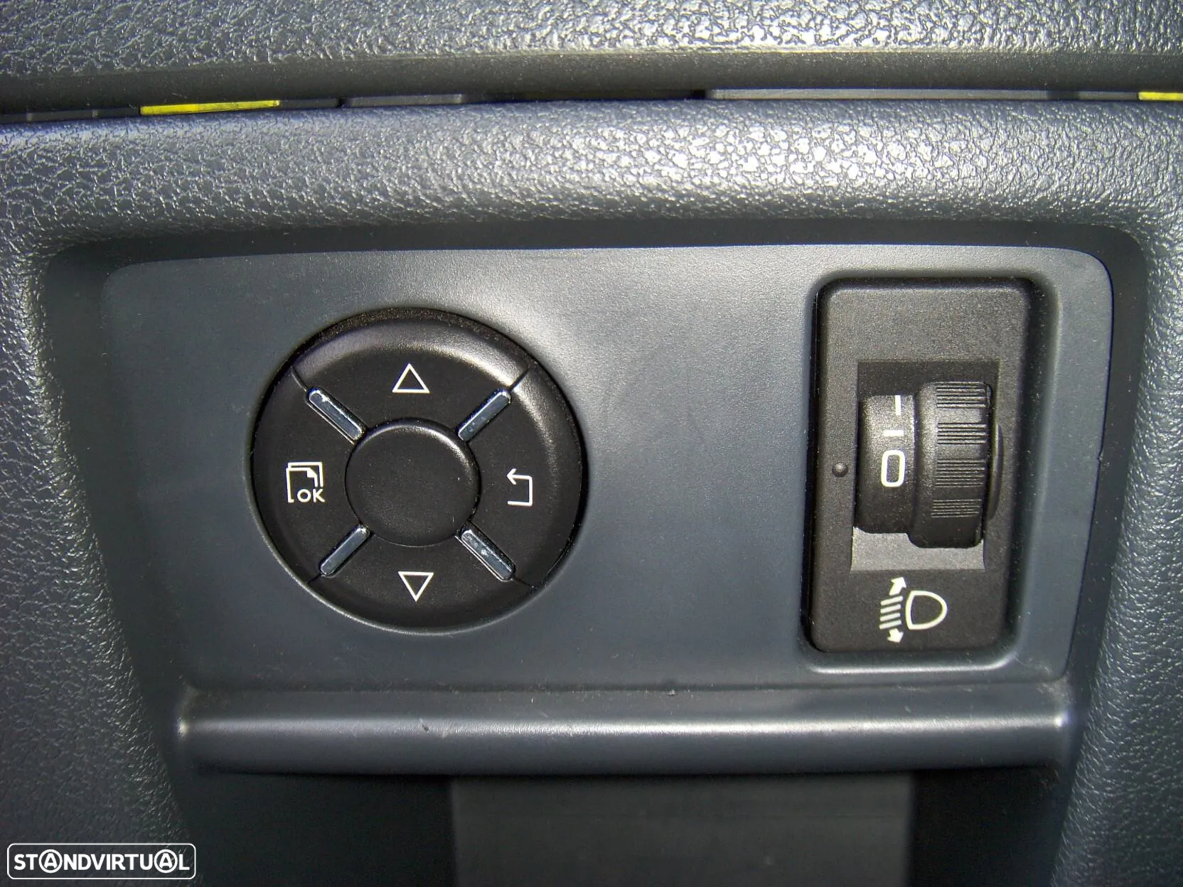 Peugeot 5008 1.6 HDi Executive JLL17 - 10