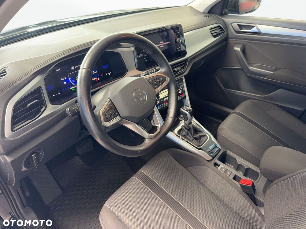 Volkswagen T-Roc - 10