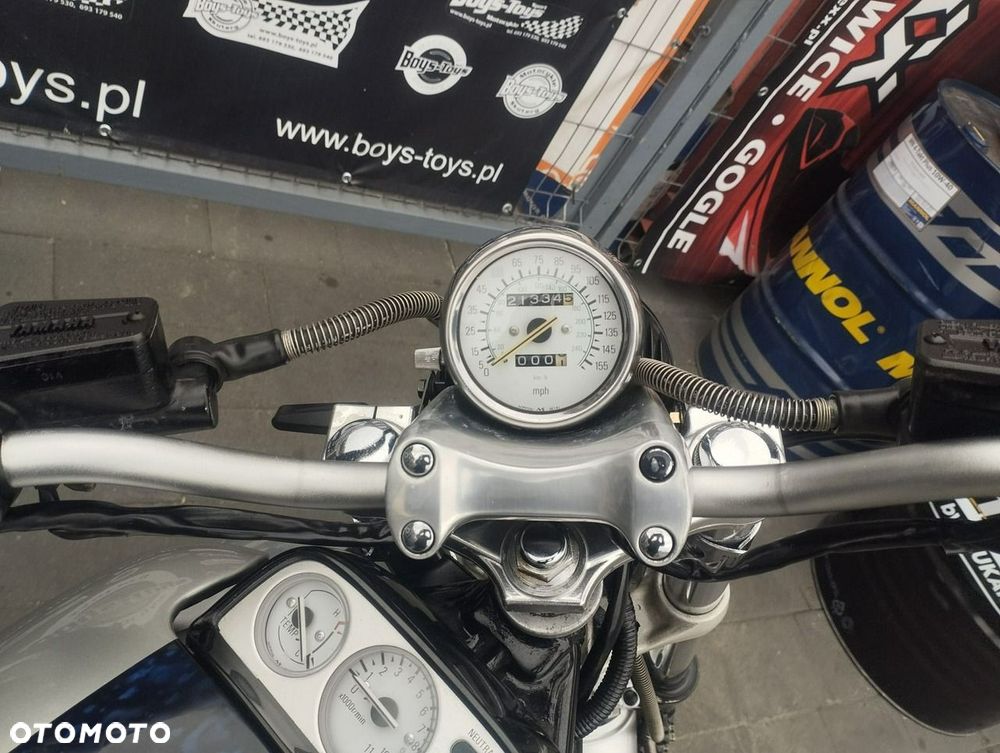 Yamaha V-MAX - 3