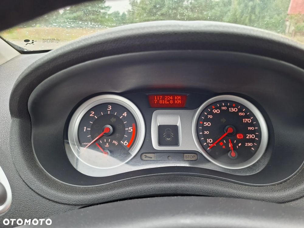 Renault Clio 1.5 dCi Authentique - 4