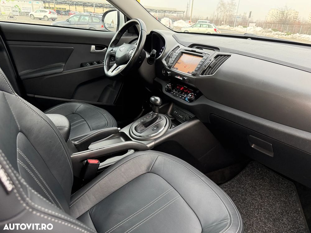 Kia Sportage 2.0 CRDI 4WD Automatik Vision - 9