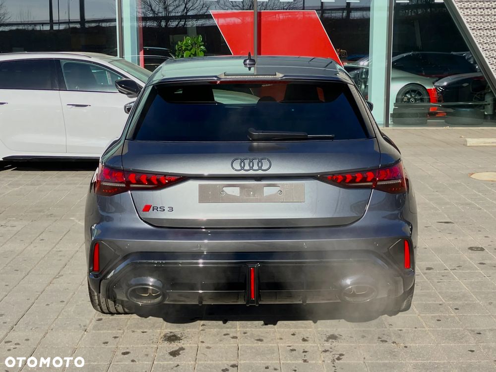 Audi RS3 Sportback - 9