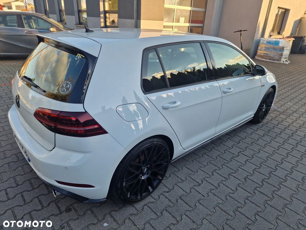 Volkswagen Golf GTI 2.0 TSI OPF DSG Performance - 32