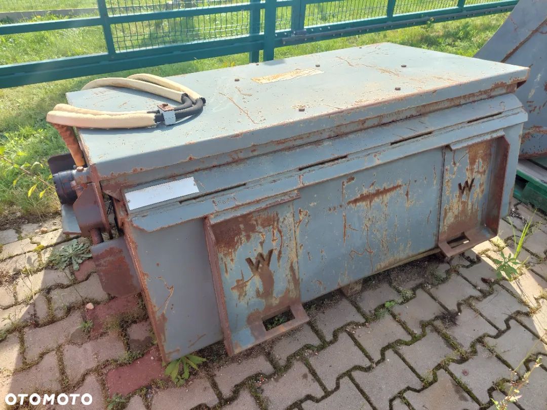 Zamiatarka Koparko Ładowarka Cat, Case, JCB, Terex, Volvo - 1