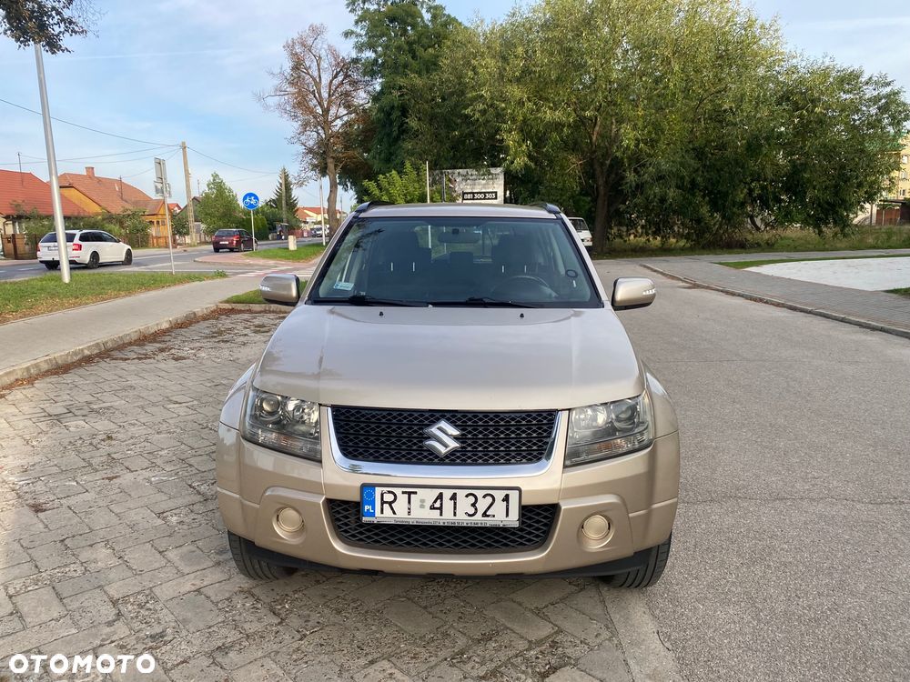 Suzuki Grand Vitara 2.0 - 3