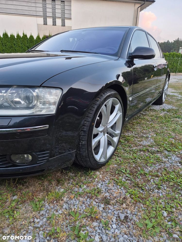 Audi A8 4.2 Quattro - 26