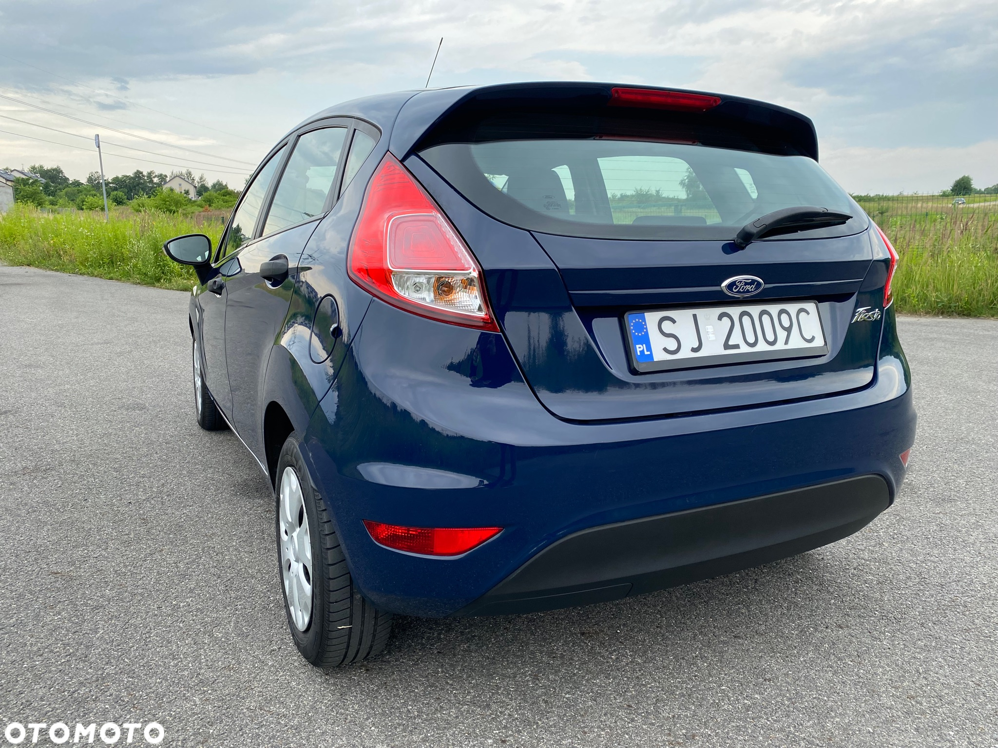 Ford Fiesta 1.5 TDCi Ambiente - 2