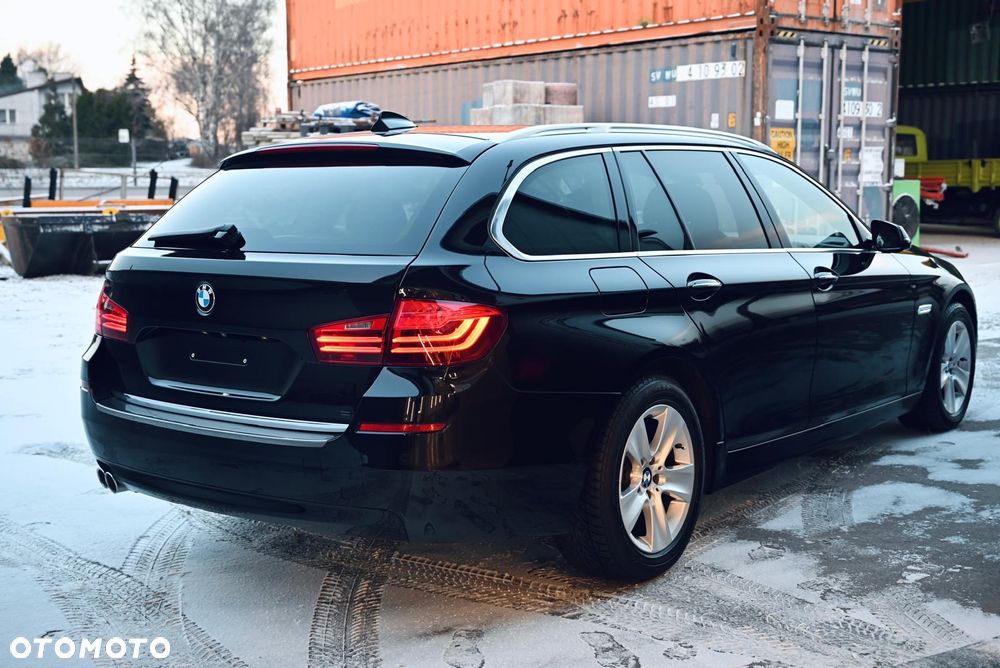 BMW Seria 5 530d xDrive Luxury Line - 16