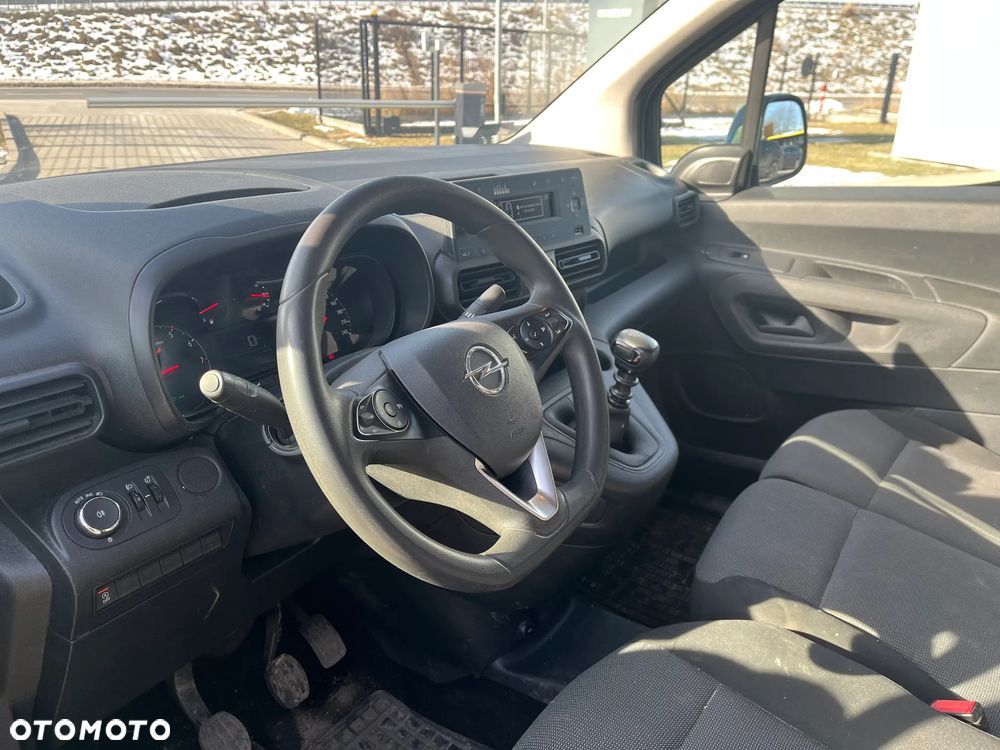 Opel COMBO - 10