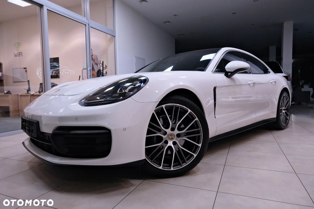 Porsche Panamera 4 Platinum Edition - 19