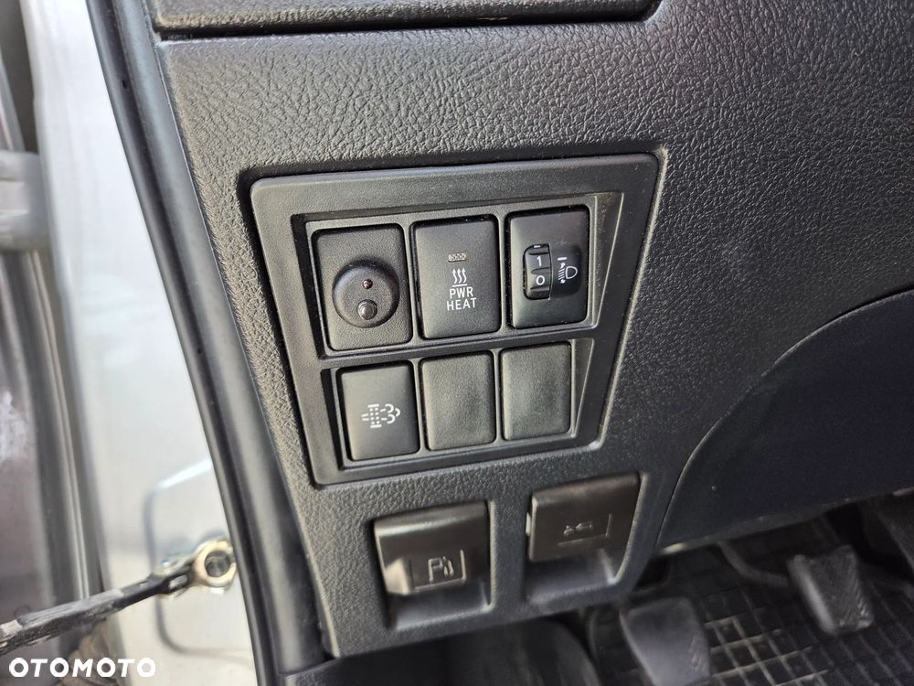 Toyota Hilux - 14