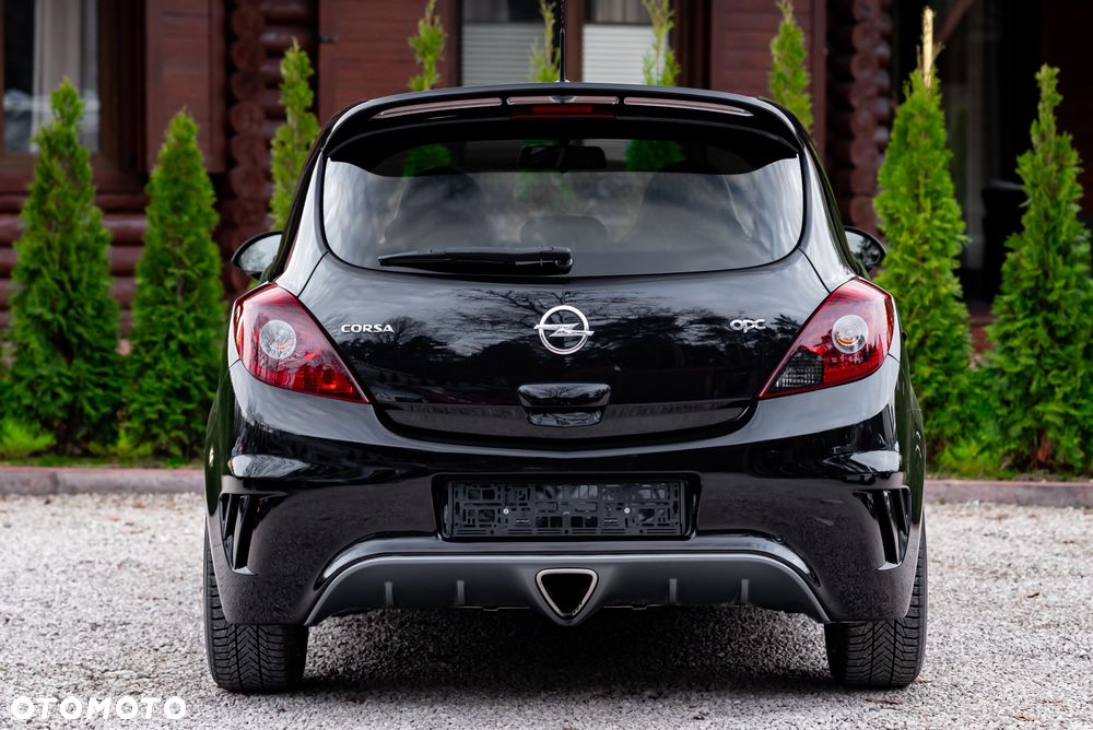 Opel Corsa 1.6T OPC - 8