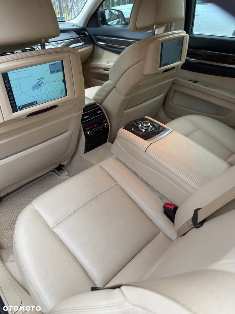 BMW Seria 7 730d - 12
